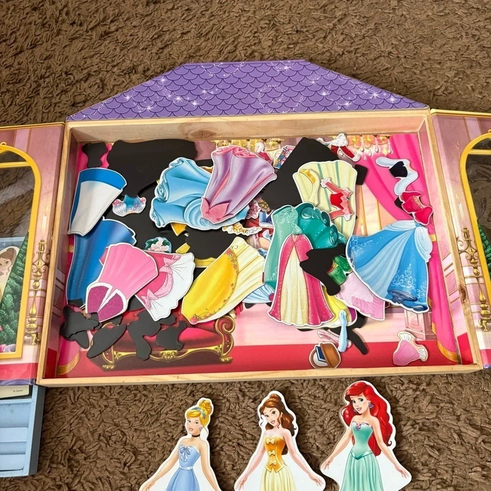 Disney Princess Magnetic Dress-Up Set Collector’s Edition Ariel Belle Cinderella